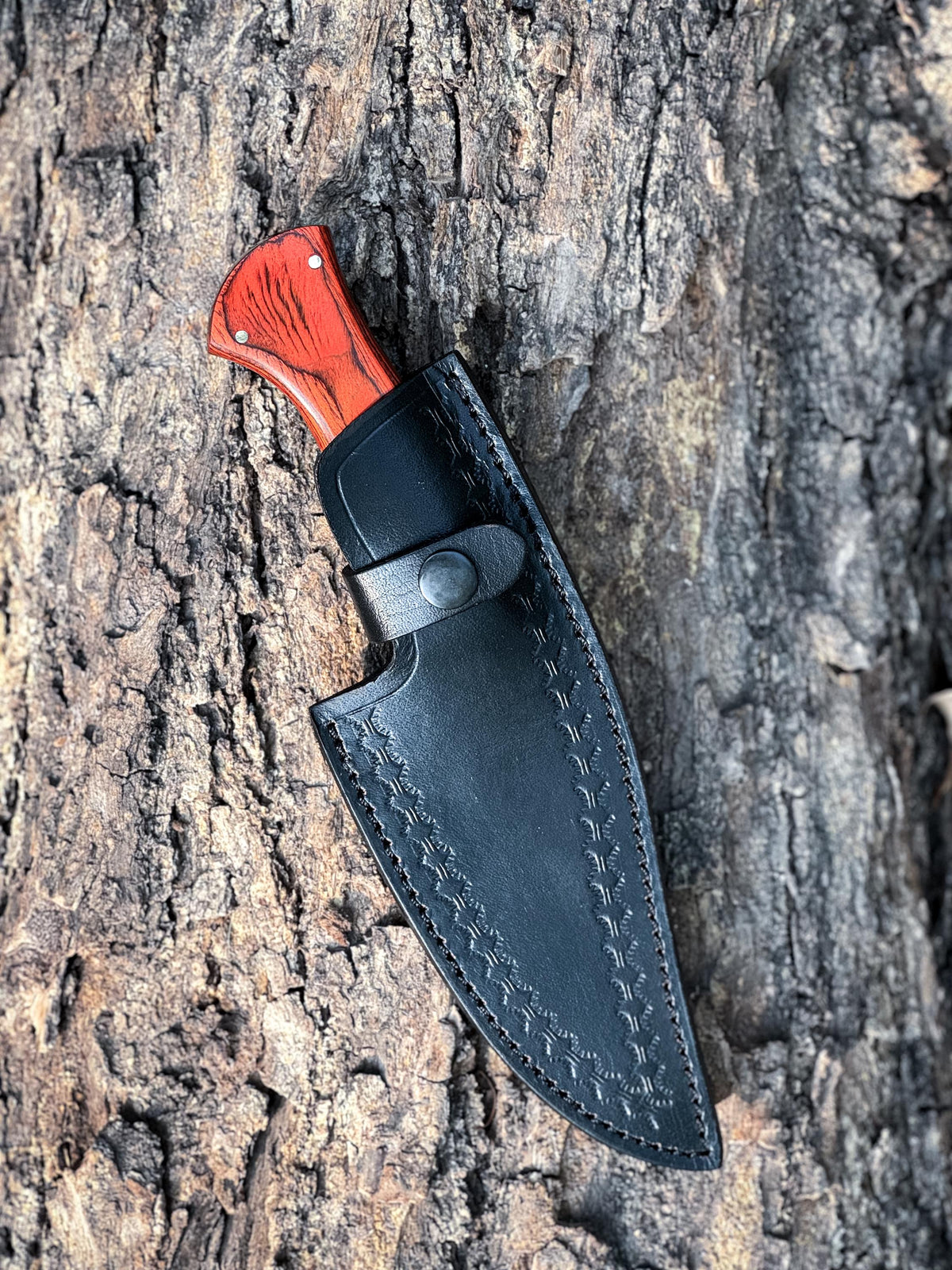 Fixed Blade Hunting Knife , Best Damascus Skinning Knife , Bushcraft & Camping Knife , 5" Blade with Leather Sheath , Gift for Him