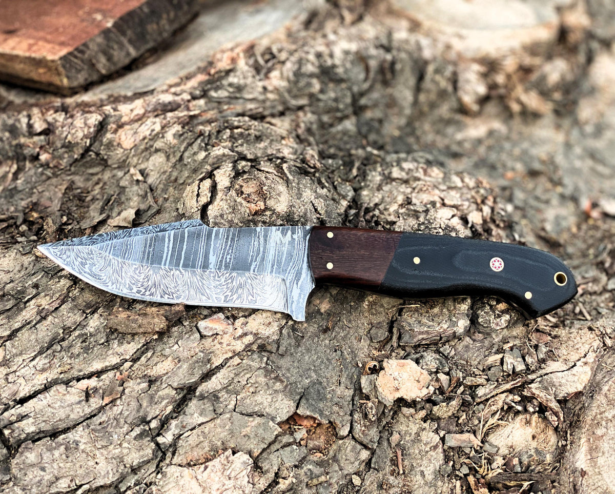 Full Tang Knife for Hunting and Skinning, Hand Forged Fixed Blade Damascus Knife , 10” Outdoor Camping Knife with Resin & Wood Handle