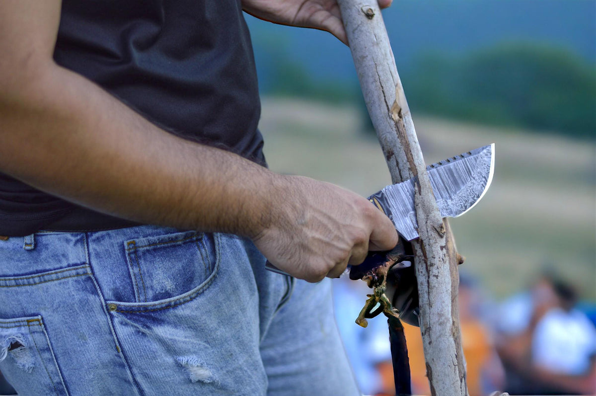 Tracker Knife with G10 Handle