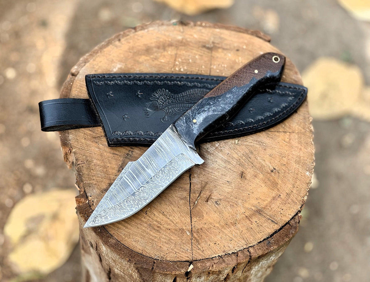 Full Tang Knife for Hunting and Skinning, Hand Forged Fixed Blade Damascus Knife , 10” Outdoor Camping Knife with Resin & Wood Handle
