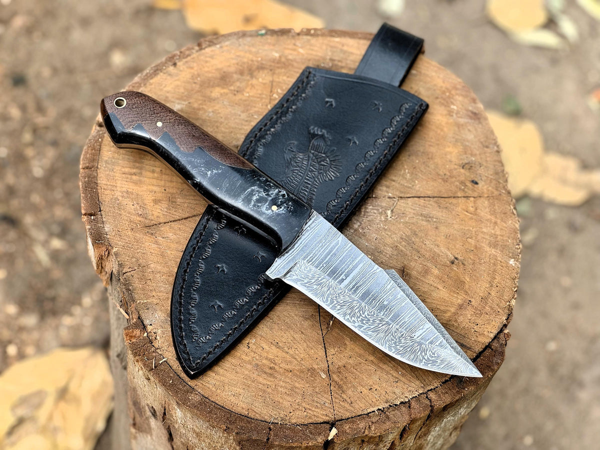 Full Tang Knife for Hunting and Skinning, Hand Forged Fixed Blade Damascus Knife , 10” Outdoor Camping Knife with Resin & Wood Handle