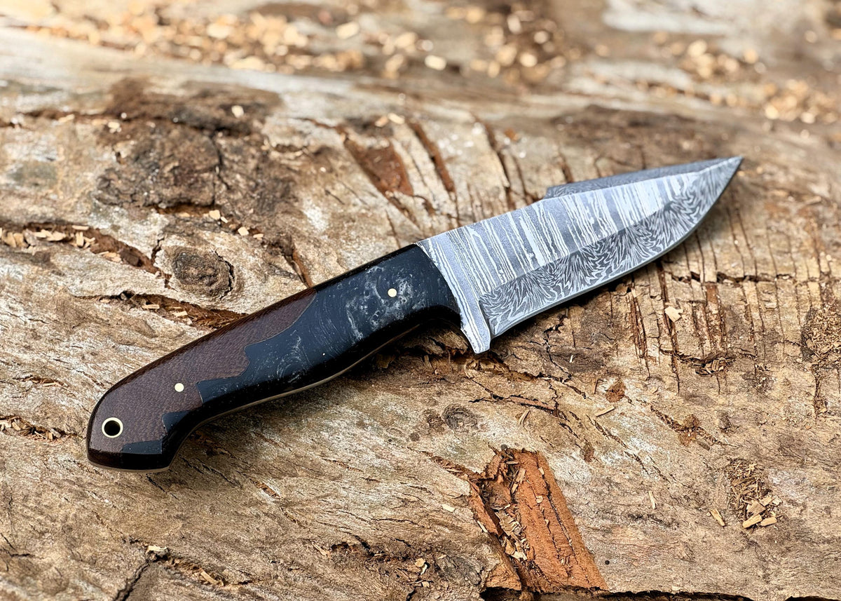 Full Tang Knife for Hunting and Skinning, Hand Forged Fixed Blade Damascus Knife , 10” Outdoor Camping Knife with Resin & Wood Handle