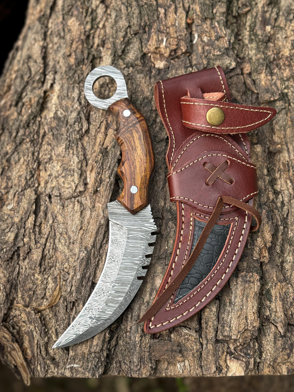 Damascus Steel Karambit Knife